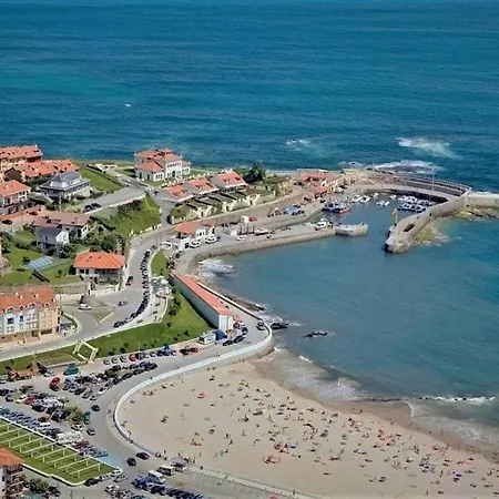 Turistico Torre-mar Комильяс